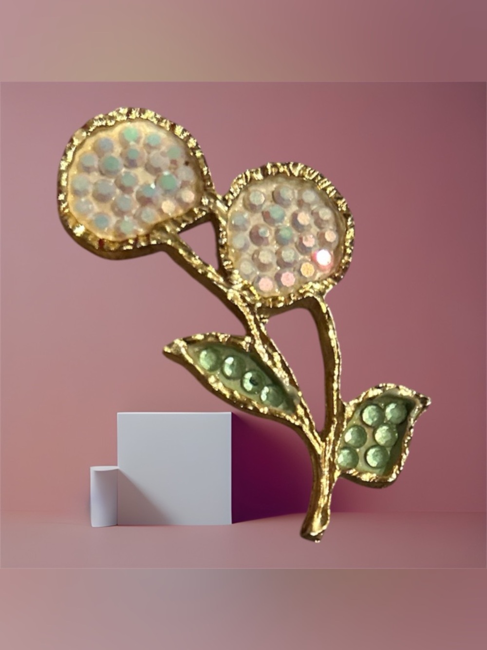 Gold Floral Brooch W/mini iridescent pieces in flower